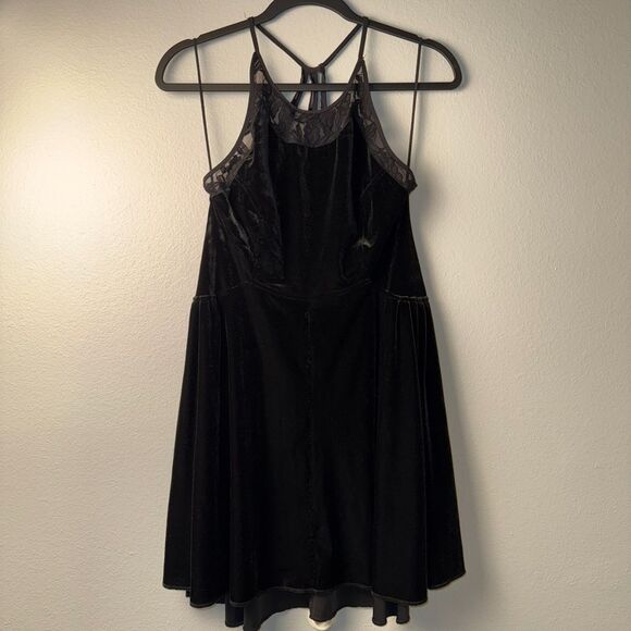 Free People Nightshade Dress M Black Velvet Lace Strappy Fit & Flare Whimsigoth - Picture 14 of 16